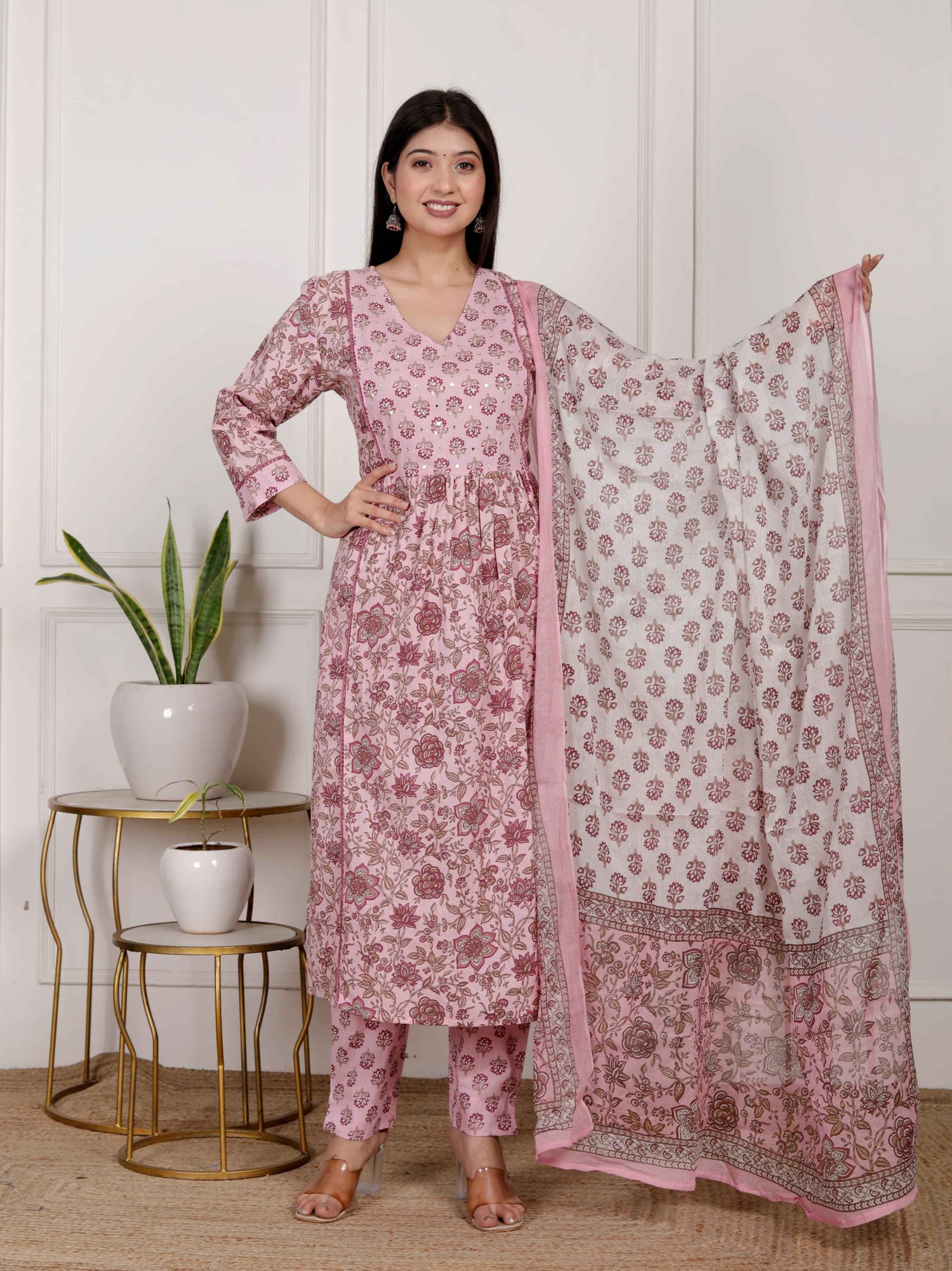pink Floral printed kurta set 